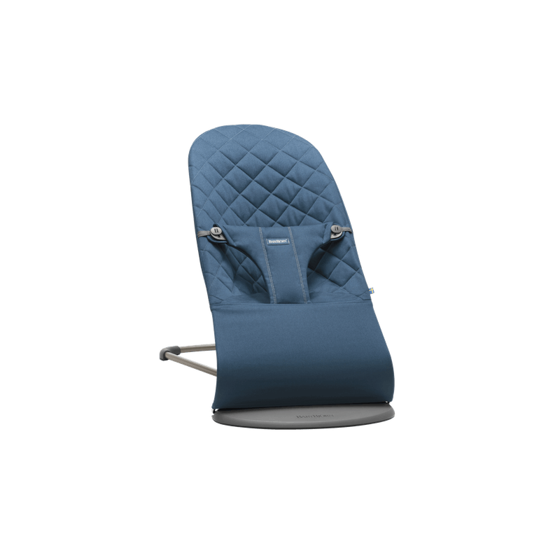 hamaca bliss cotton de babybjorn en color azul media noche.