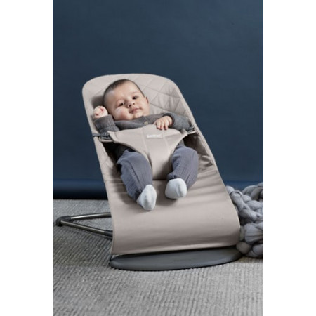 hamaca bliss cotton de babybjorn para bebés de 0 a 2 años.