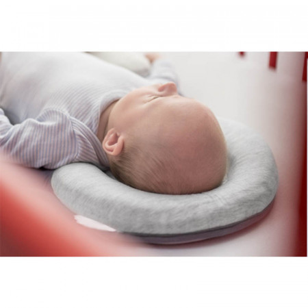 Soporte anatómico para dormir cosydream de Babymoov. Protege la cabeza para prevenir el riesgo de plagiocefalia.