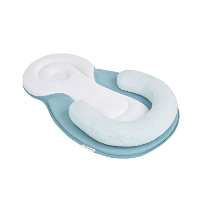 Soporte anatómico para dormir cosydream de Babymoov en el color mosaic