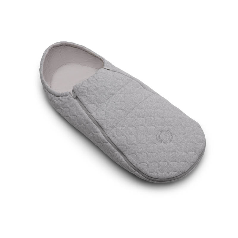 saco para silla recién nacido de Bugaboo en el color light grey melange