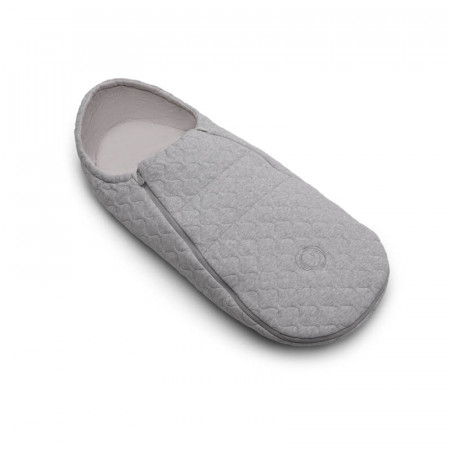 saco para silla recién nacido de Bugaboo en el color light grey melange