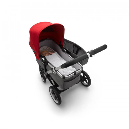 saco para silla recién nacido de Bugaboo en el color light grey melange
