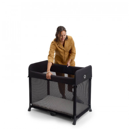 cuna de viaje stardust de bugaboo en negro