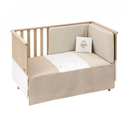 protector y colcha de cuna sky de cambrass en el color beige