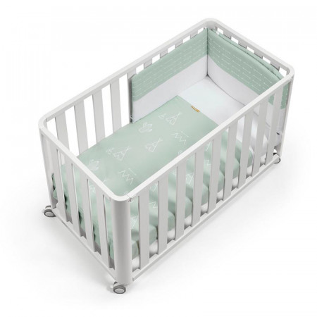 cuna colecho doco sleeping de cotinfant en blanco con textil tipi verde