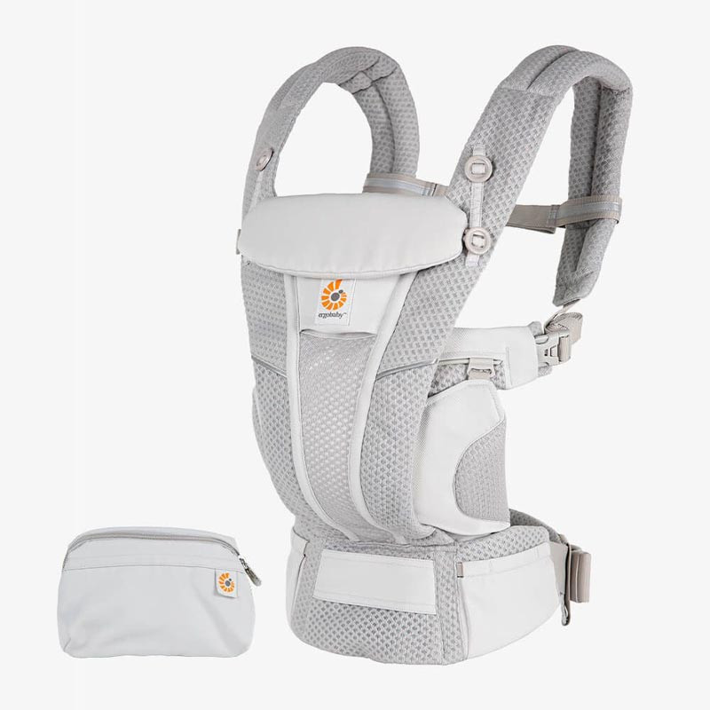 mochila de porteo omni breeze de ergobaby en el color gris perla