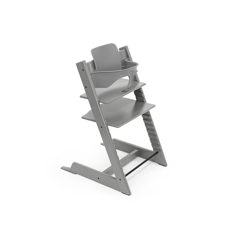 Trona Tripp Trapp de Stokke con baby set en el color gris tormenta