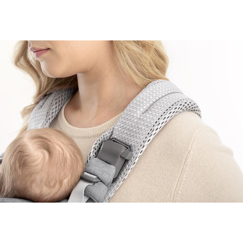 mochila portabebes harmony en el color plata