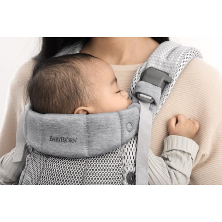 mochila portabebes harmony en el color plata