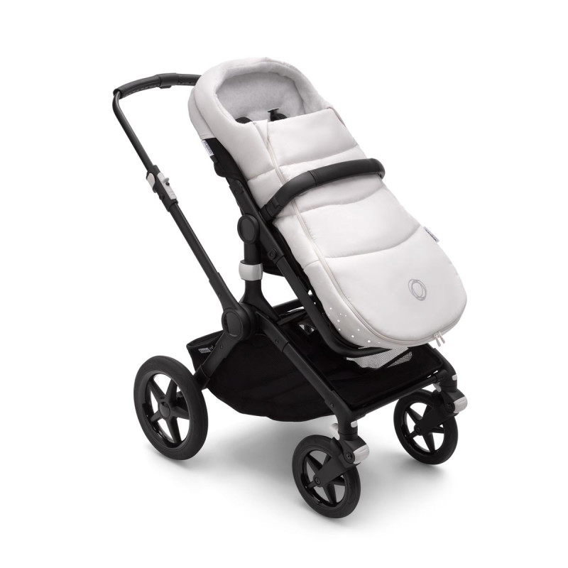 saco para silla de paseo de bugaboo en el color blanco fresco