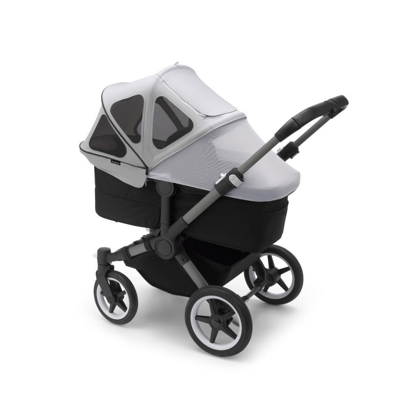 Capota ventilada 2022 Donkey Bugaboo,  mosquitera integrada que se adapta al capazo y a la silla de paseo.