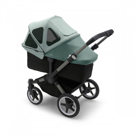 Capota ventilada 2022 Donkey Bugaboo,  mosquitera integrada que se adapta al capazo y a la silla de paseo.