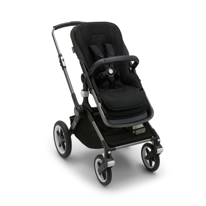 Colchoneta integral 2022 de Bugaboo, la malla 3D cuenta con propiedades antibacterianas.