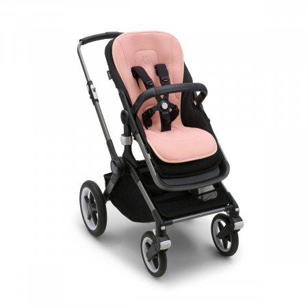 Colchoneta integral 2022 de Bugaboo, la malla 3D cuenta con propiedades antibacterianas.