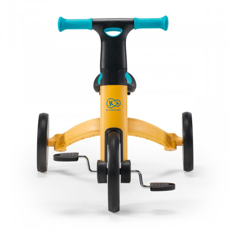 Triciclo 4TRIKE 3 en 1 de Kinderkraft, acompaña a tu hijo durante sus paseos, sea una carretera mojada o por el bosque.