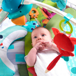 Alfombra de juego Meadow Days Dynamic Gymini de Tiny Love, multicolor. 2