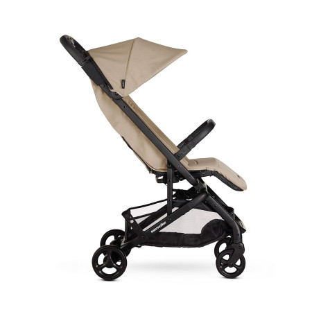 Silla de paseo Miley 2 de Easywalker en color sand taupe. Vista lateral.