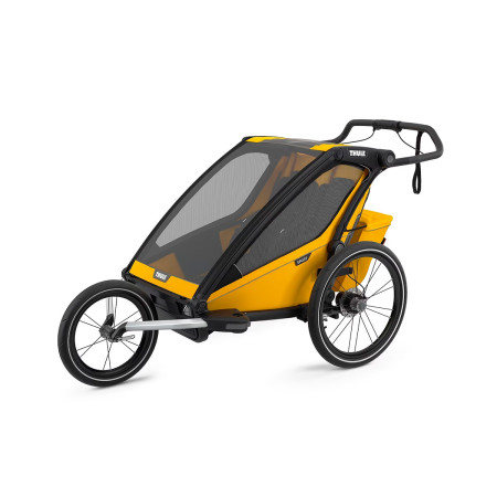 Remolque doble Chariot Sport de Thule,  con el accesorio Jogging Kit (una tercera rueda opcional y se vende por separado).