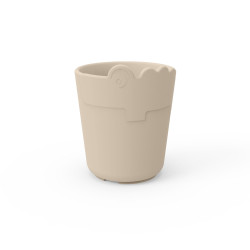 Mini taza Kiddish Croco de Done by Deer en color arena.