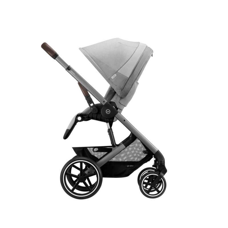 Silla de paseo Cybex Balios S Lux 2023, asiento reversible.