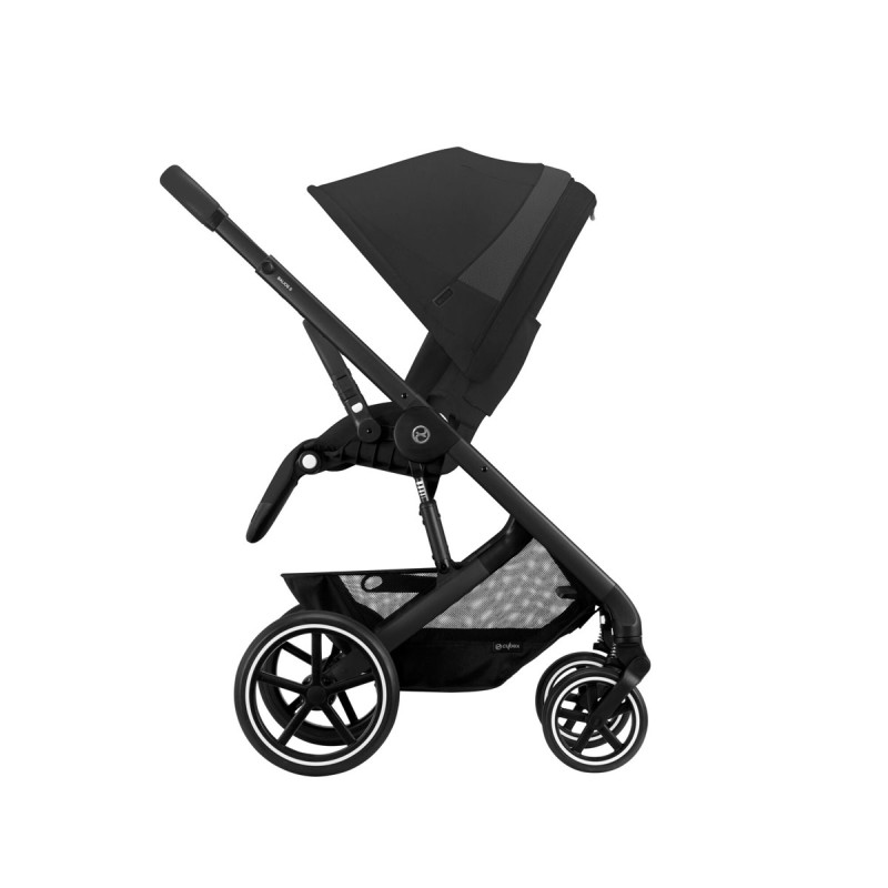 Silla de paseo Cybex Balios S Lux 2023, asiento reversible.