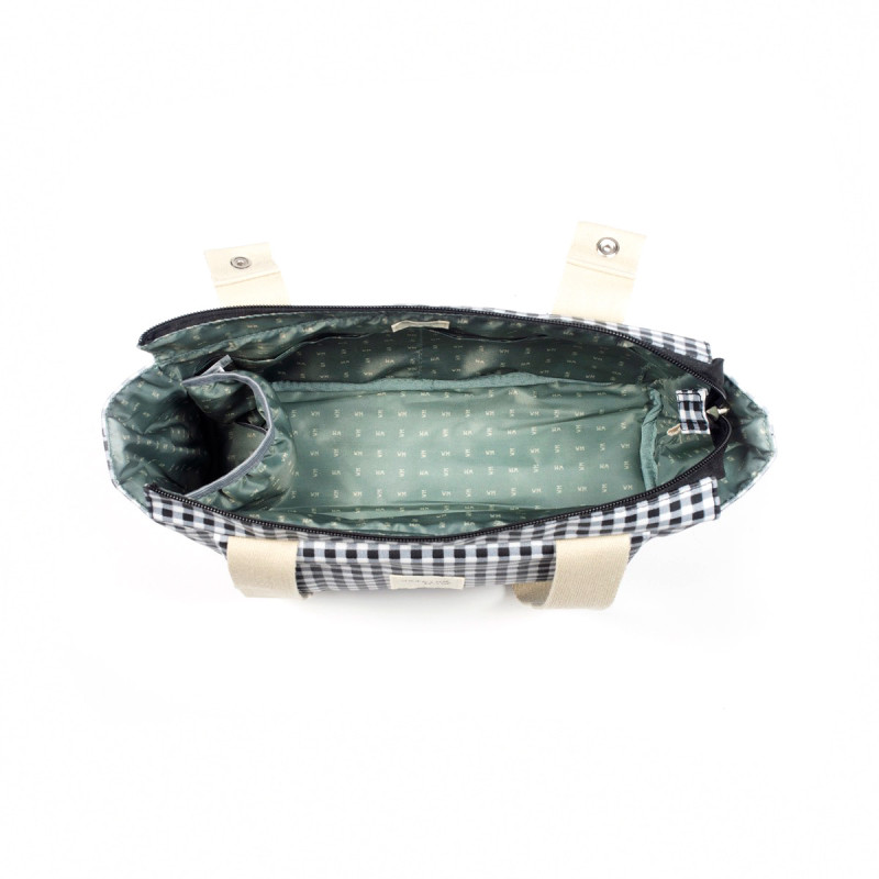 Bolso organizador de la colección I love vichy de Walking Mum, con varios bolsillos, exteriores e interiores.