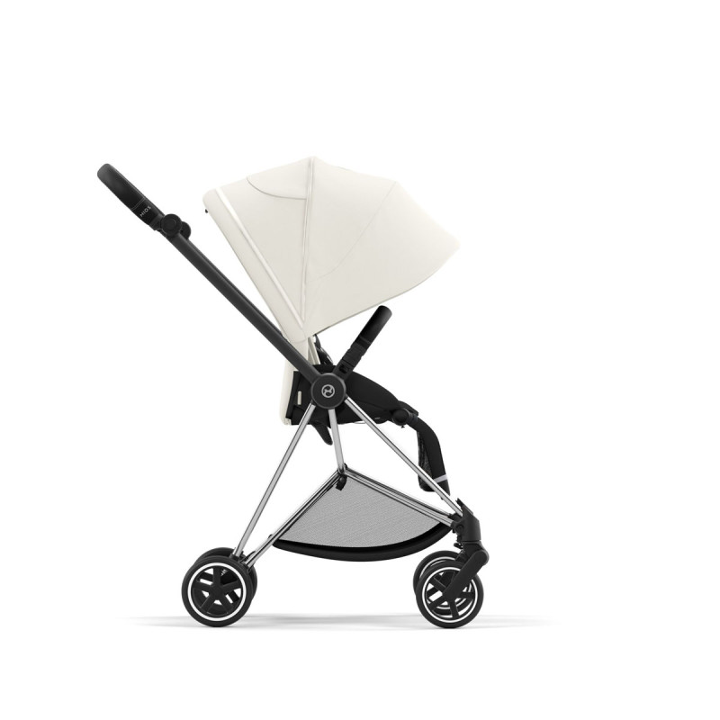 Silla de paseo Mios Platinum de Cybex, con capota solar extensible UPF50+ y una ventana para estar en contacto con tu bebé.