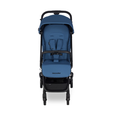 Silla de paseo Miley 2 de Easywalker, realizado a partir de botellas de plástico reciclados. Vista de frente.