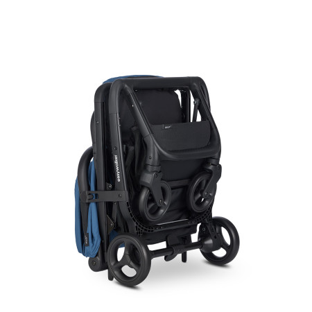 Silla de paseo Miley 2 de Easywalker. Plegado compacto, apta como equipaje de mano en la mayoría de las aerolíneas.