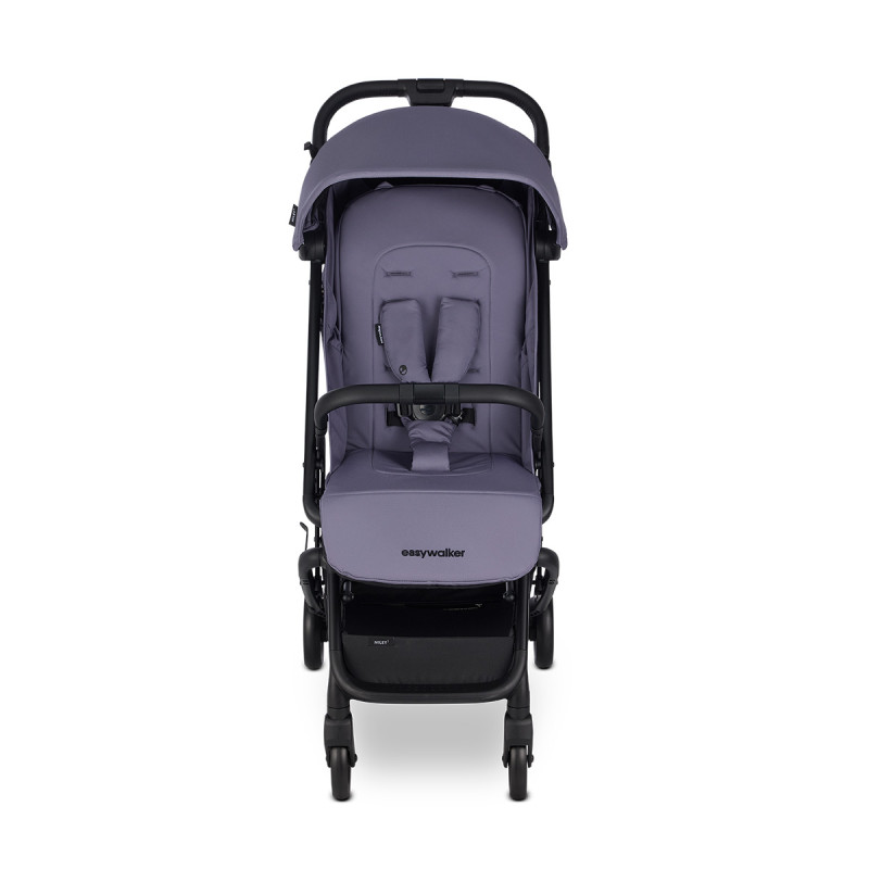 Silla de paseo Miley 2 de Easywalker, realizado a partir de botellas de plástico reciclados. Vista de frente.