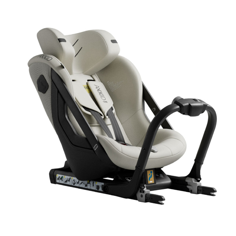 silla de coche axkid one 3 en color beige beachgrass