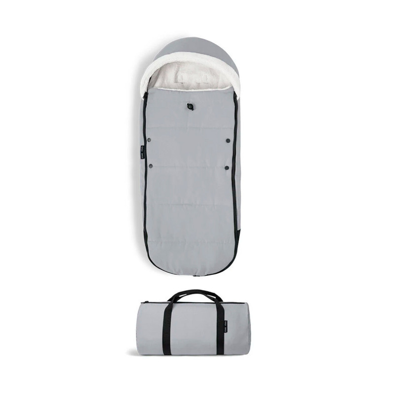 saco de invierno para silla de paseo Yoyo de Stokke con bolsa de transporte en color gris stone