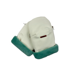 manoplas de uzturre en polipiel blanco y mouton menta