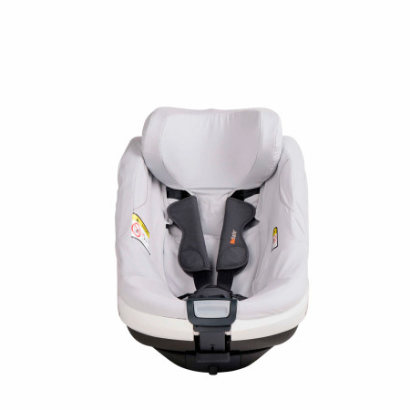 funda para la silla de coche Go Beyond de Besafe hecha de bambú